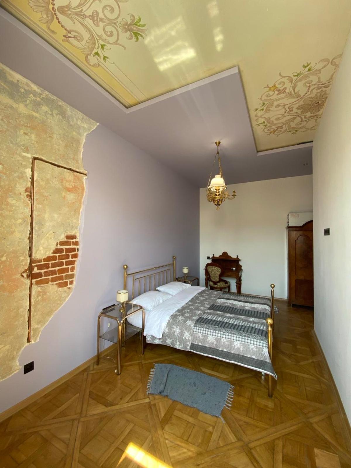 3 Bedrooms Apartment On Nasypna 3 Lvov Exteriér fotografie