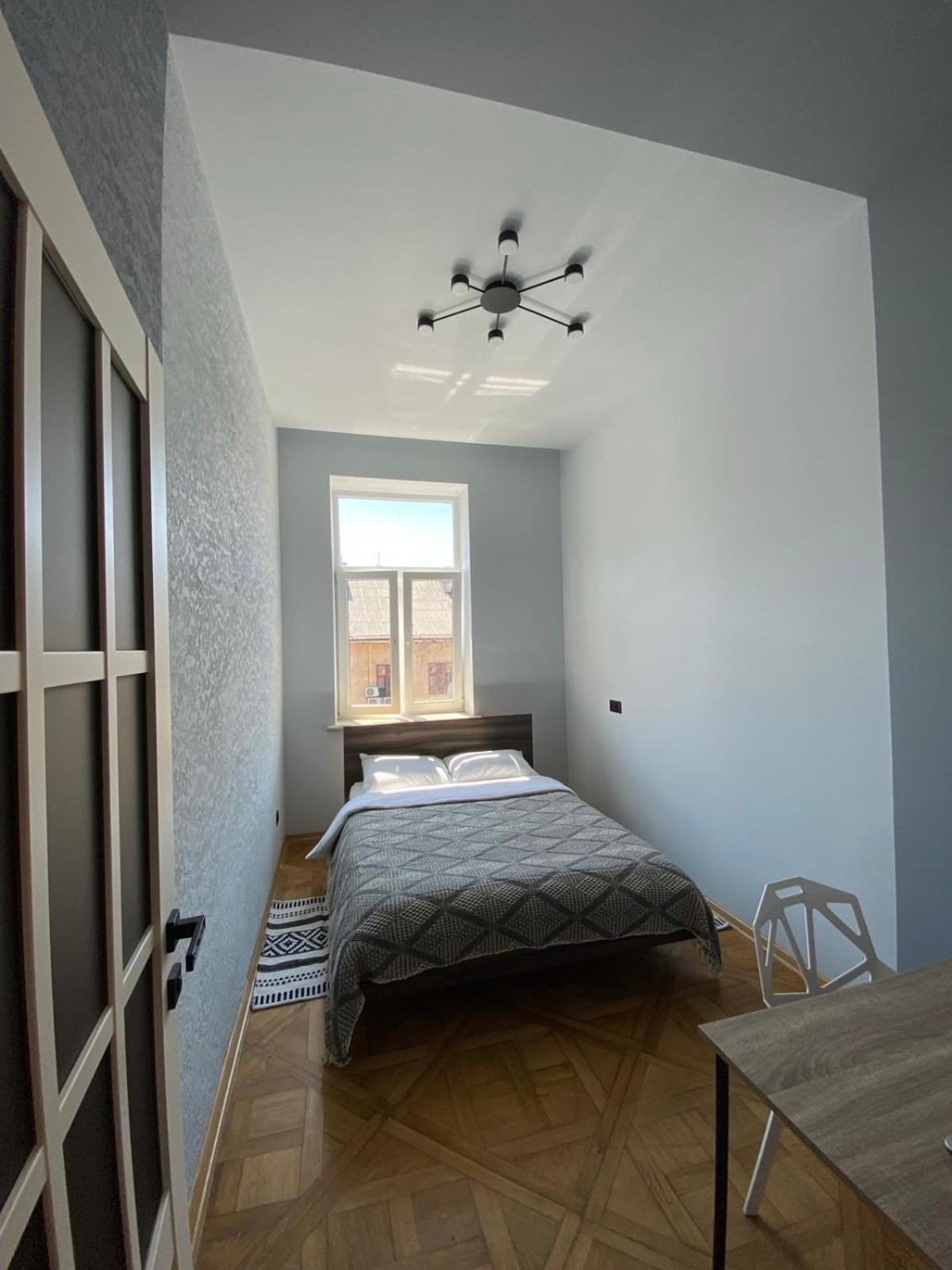 3 Bedrooms Apartment On Nasypna 3 Lvov Exteriér fotografie