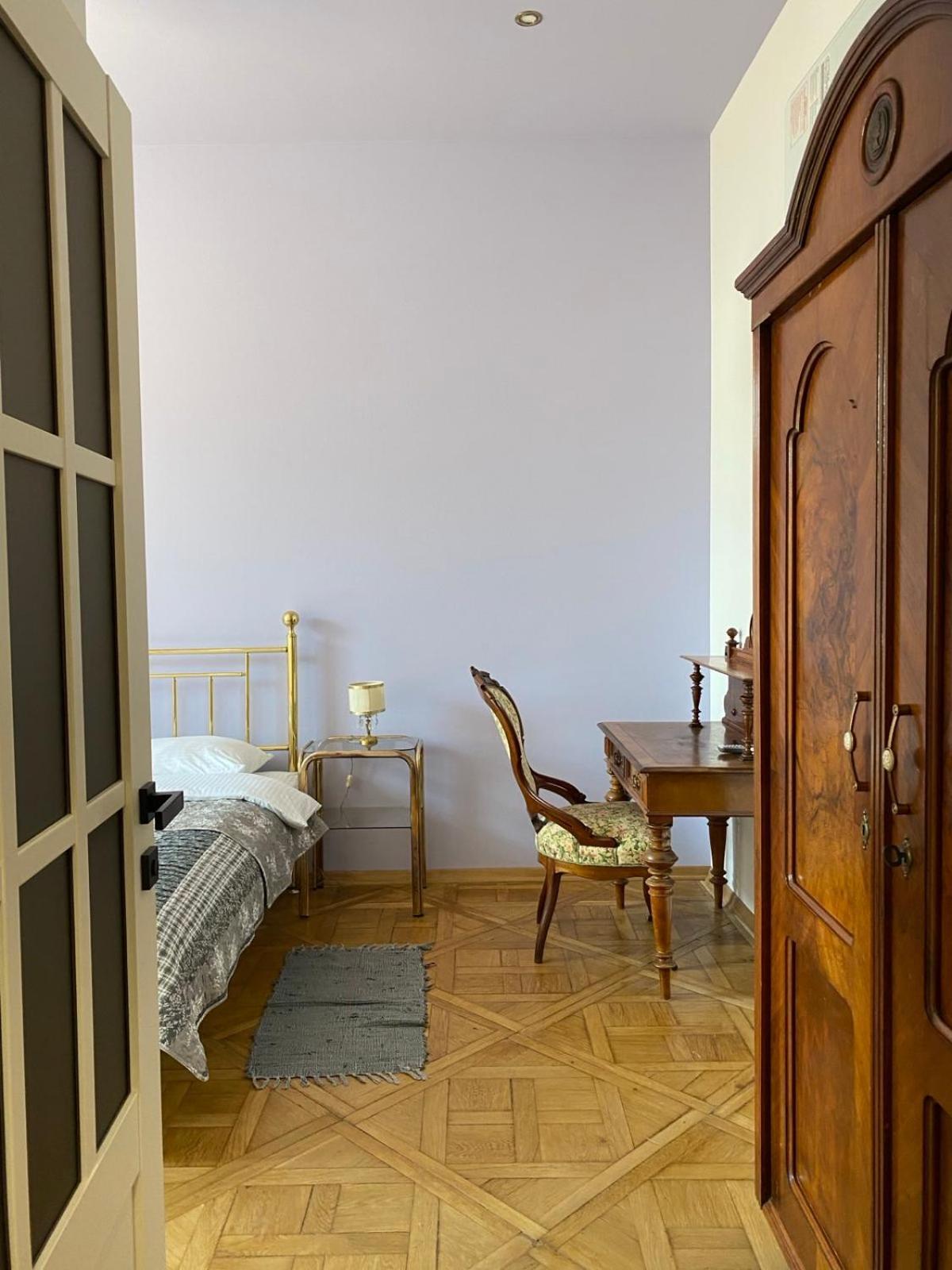 3 Bedrooms Apartment On Nasypna 3 Lvov Exteriér fotografie